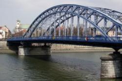 教育新闻中心，连接教育与社会的桥梁